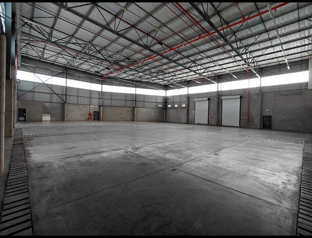 927M² WAREHOUSE TO LET IN POMONA
